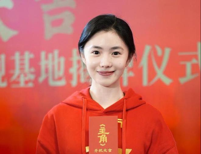 震惊！张艺谋新剧女主再选刘浩存，背后真相令人深思！